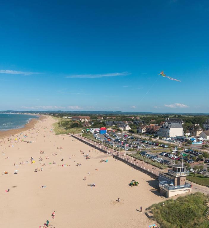 Chez Gigi Bed and Breakfast Merville-Franceville-Plage Exteriör bild